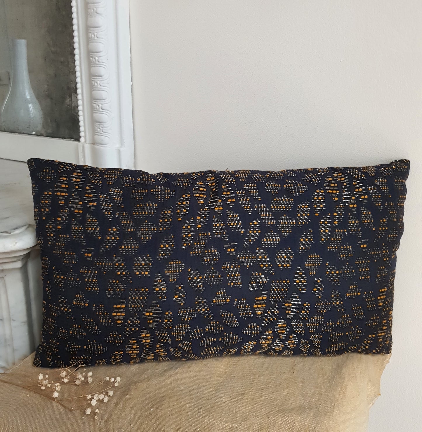 Coussin décoratif ethnique 50x30cm en tissu jacquard oeko-tex bleu marine